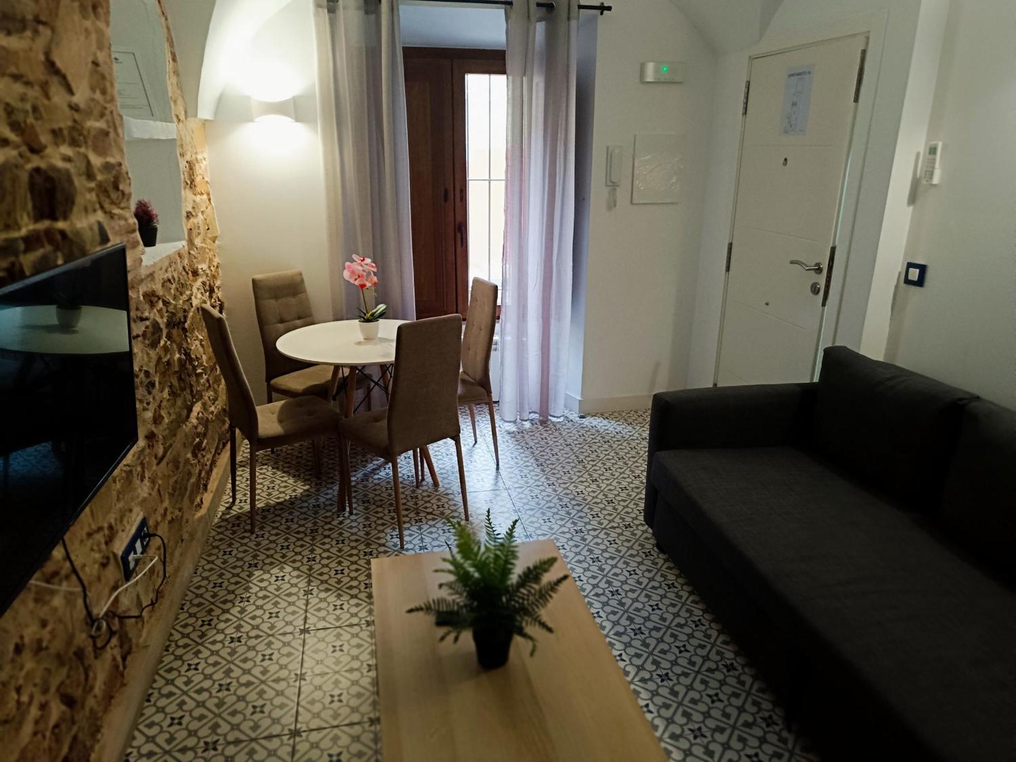 Al-Qazeres Suites Caceres Exterior photo