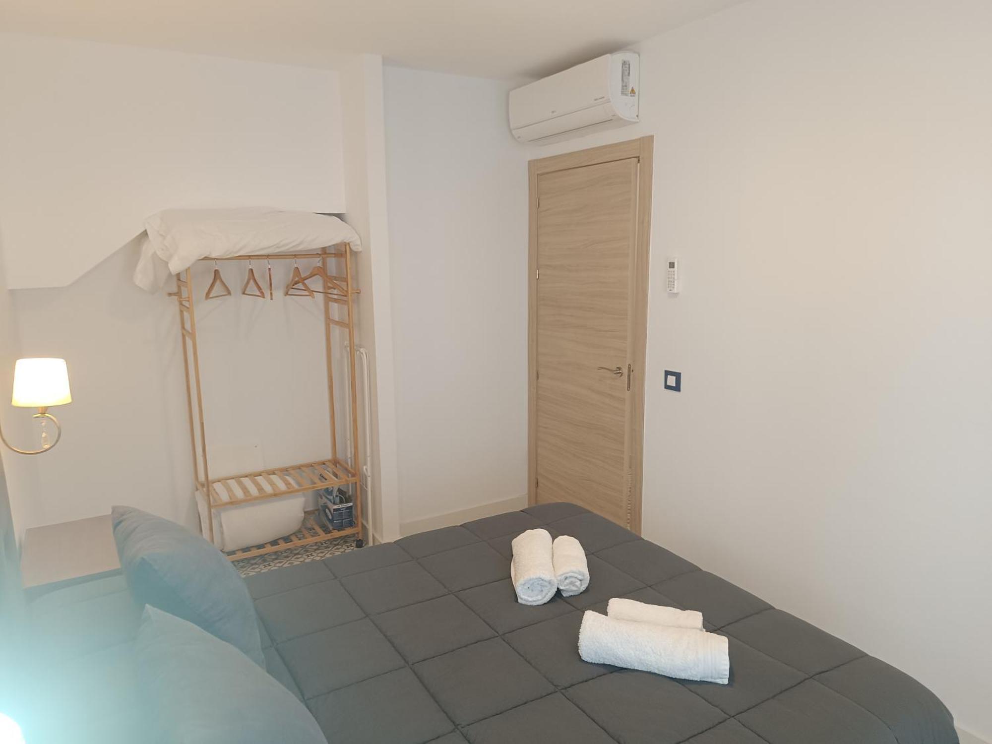 Al-Qazeres Suites Caceres Exterior photo